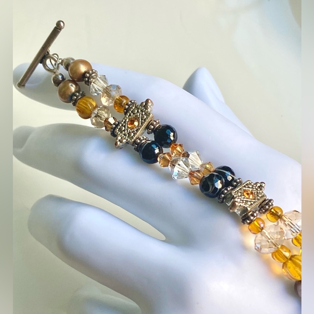 Elegant Marcasite Glass and AB Crystal Beaded Bracelet Gold & Black Accents - Picture 3 of 5